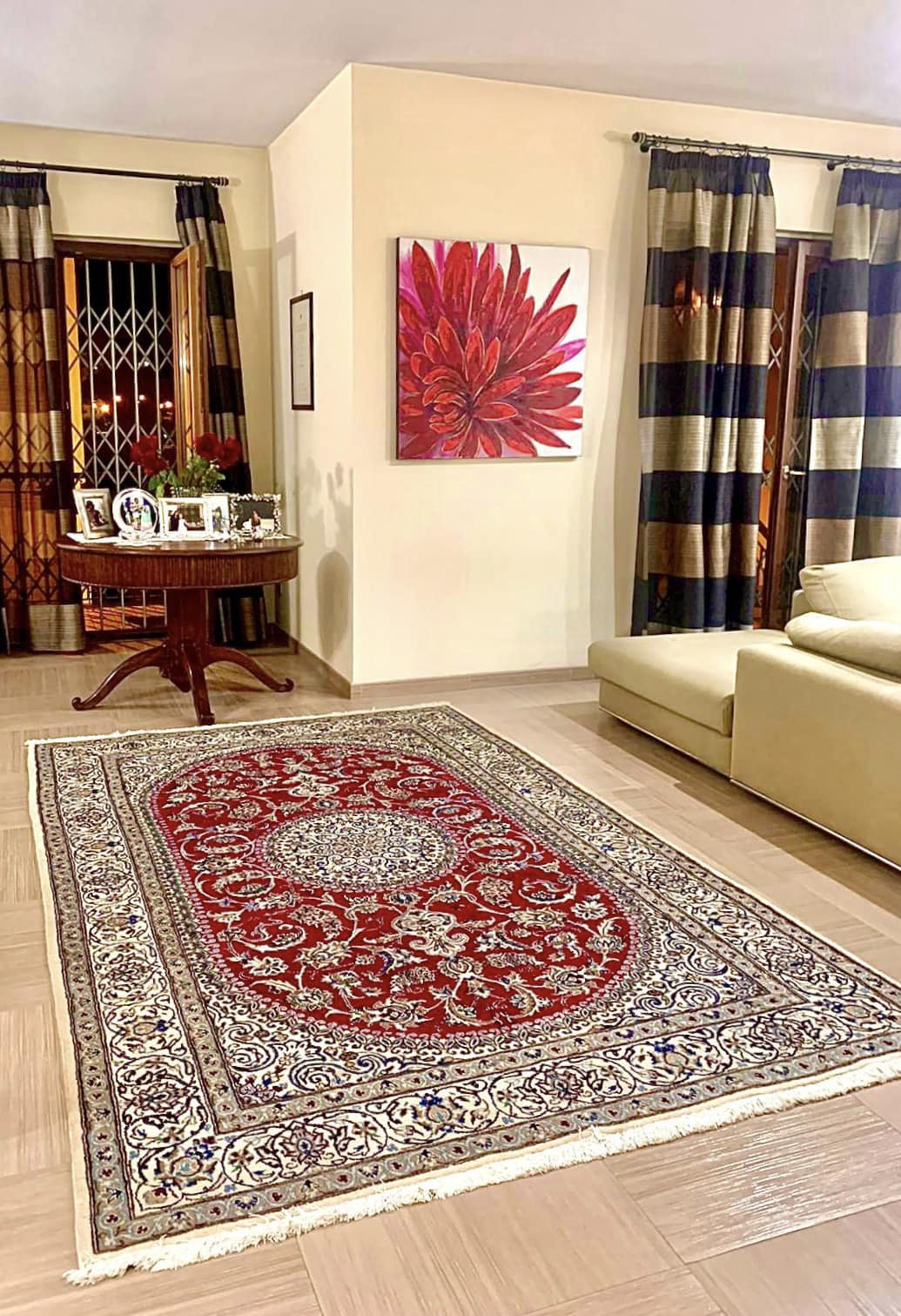 Arredare il salotto con un tappeto persiano